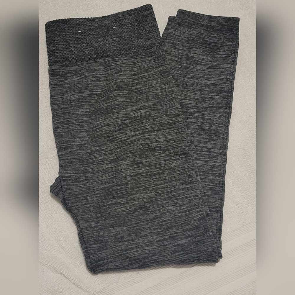 Black and Grey XL leggings